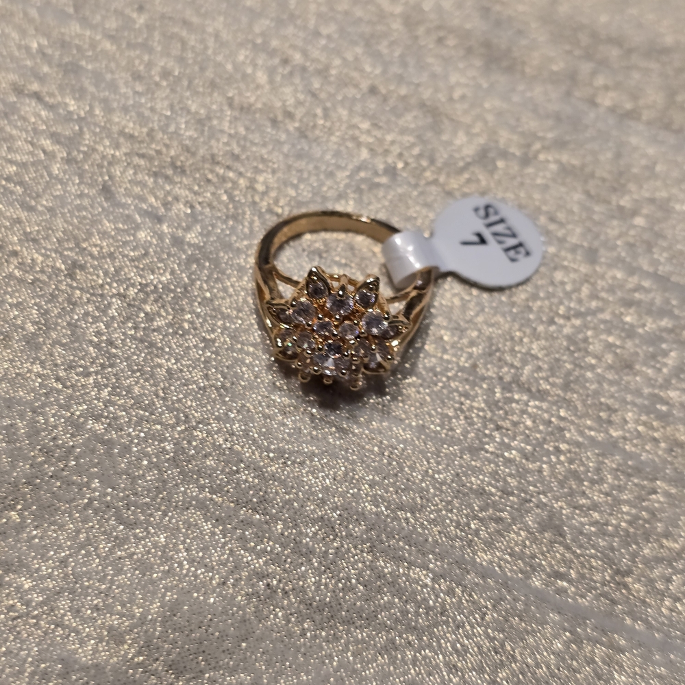 Gold Floral Cluster Ring with Clear Stones - Size 7 - Picture 3 of 3